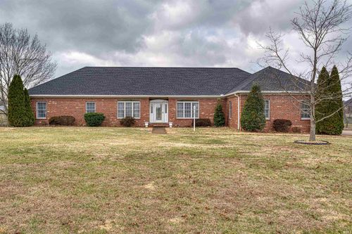 2733 Blue Lake Ct, Newburgh, IN, 47630-8607 | Card Image