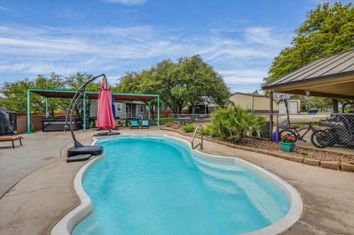 800 Texas Ave, Kingsland, TX, 78639-3846 | Card Image