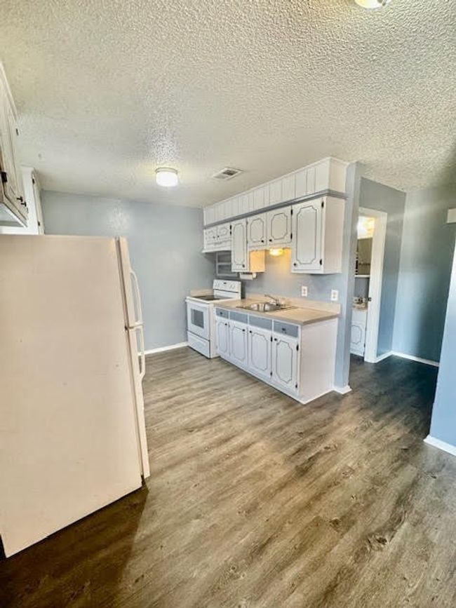 APT-7 - 200 Bonnie Bell Ln, Home with 2 bedrooms, 1 bathrooms and null parking in Springtown TX | Image 4