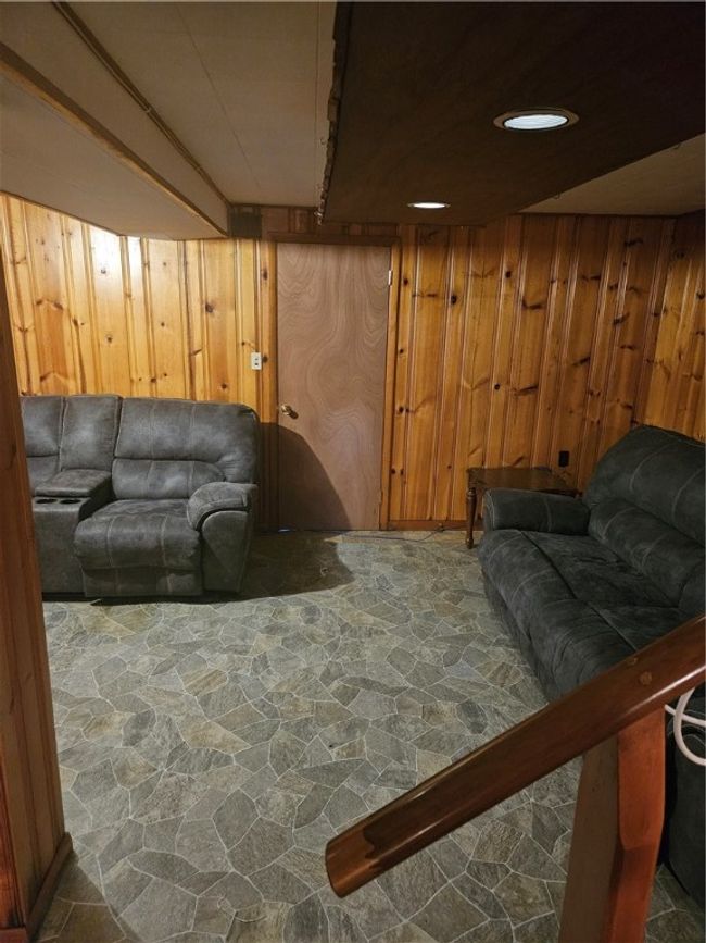305 State St, House other with 2 bedrooms, 1 bathrooms and null parking in Smethport PA | Image 40