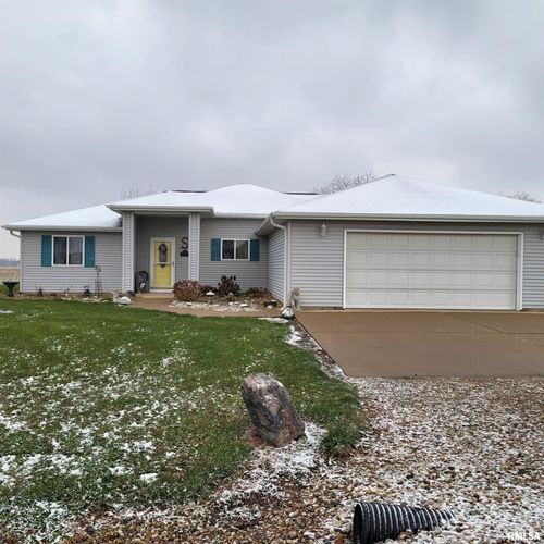 108 Trails End Street, Dunfermline, IL, 61524 | Card Image