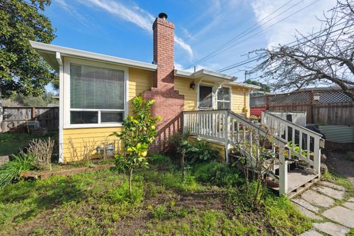 8423 Spring Dr, Forestville, CA, 95436-9378 | Card Image