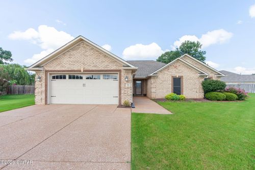 42 Thornhill Cv, Jackson, TN, 38305-5738 | Card Image
