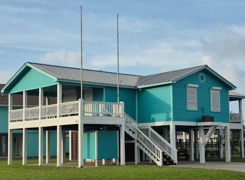 953 Sea Breeze, Crystal Beach, TX, 77650 | Card Image