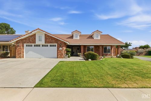 11102 Candlelight Ct, Bakersfield, CA, 93312-4167 | Card Image