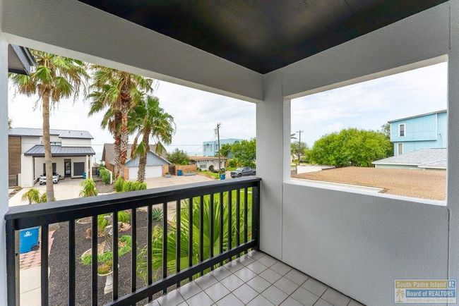 905 N Shore Dr, House other with 3 bedrooms, 3 bathrooms and 2 parking in Port Isabel TX | Image 30