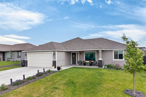 10610 Chinook Dr, Pasco, WA, 99301-6073 | Card Image