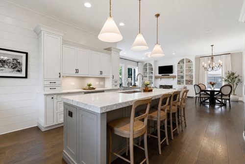 307 E Hillside Ave, Barrington, IL, 60010-4411 | Card Image