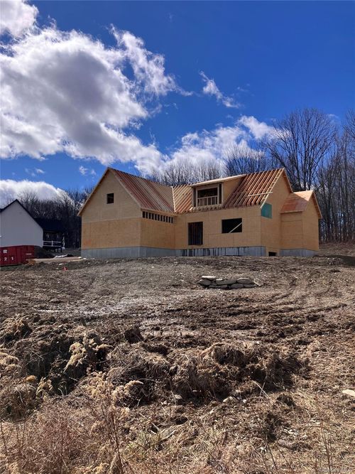 9 Domingues Rd, Newburgh, NY, 12550-1137 | Card Image