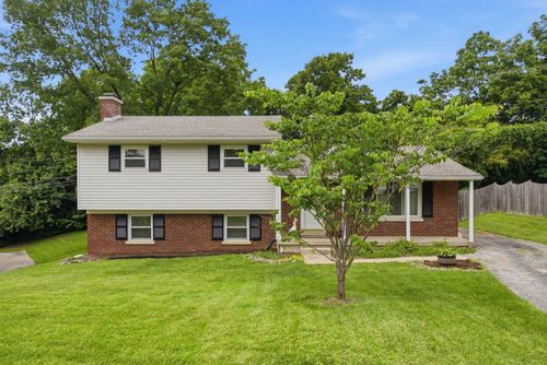 3343 Sutherland Dr, Lexington, KY, 40517-2825 | Card Image