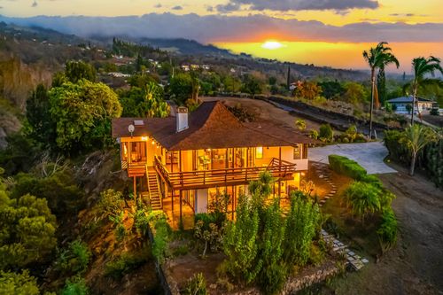 110 Kamehameiki Rd, Kula, HI, 96790-8450 | Card Image