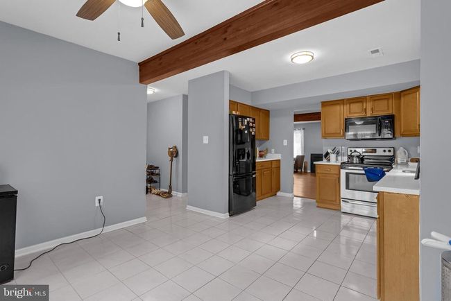 2310 Glade Bank Way, Townhouse with 3 bedrooms, 3 bathrooms and null parking in RESTON VA | Image 6