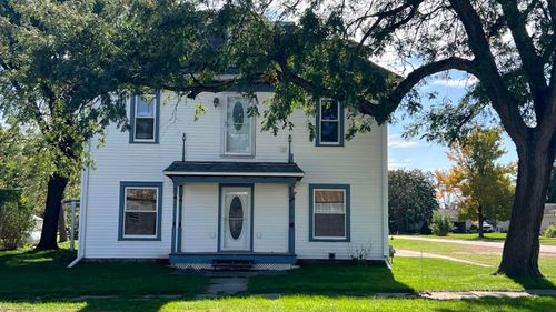 102 E Grove St, Lawler, IA, 52154 | Card Image