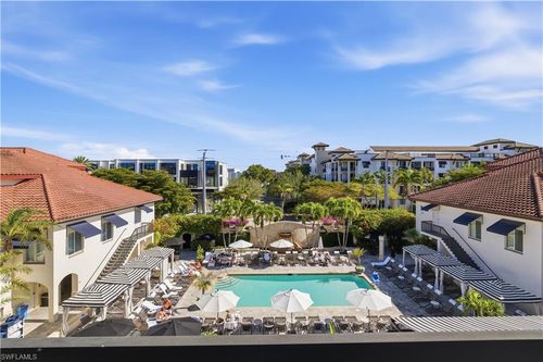405-221 9th St S, NAPLES, FL, 34102-6258 | Card Image