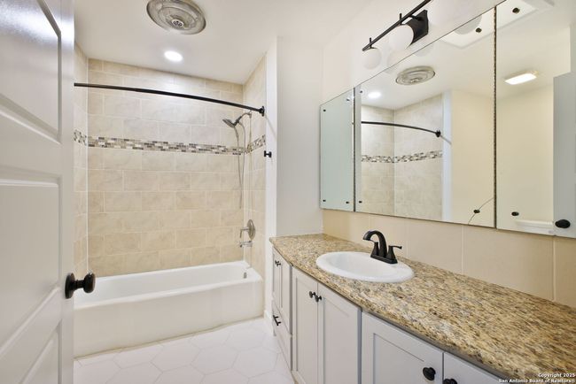 425 Winfield Blvd, House other with 3 bedrooms, 2 bathrooms and null parking in Windcrest TX | Image 22