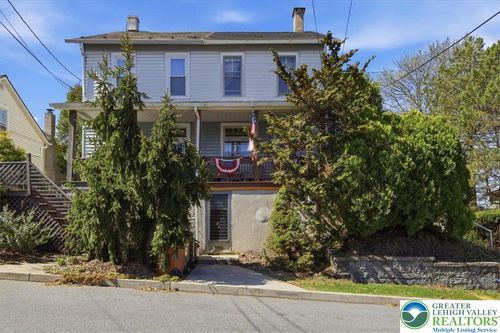 3225 S Front St, Whitehall, PA, 18052-3517 | Card Image