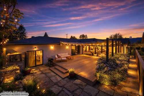 902 Helen Ave, Ukiah, CA, 95482-5625 | Card Image