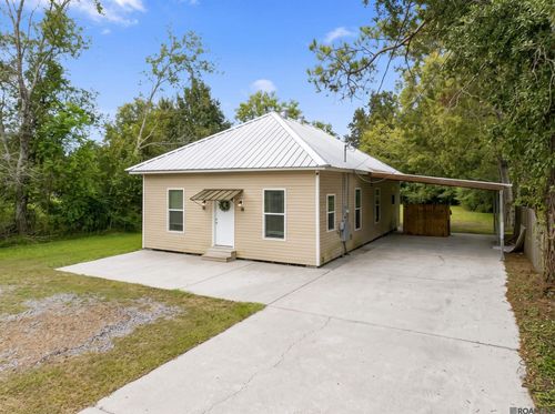 41055 Highway 621, Gonzales, LA, 70737-7002 | Card Image
