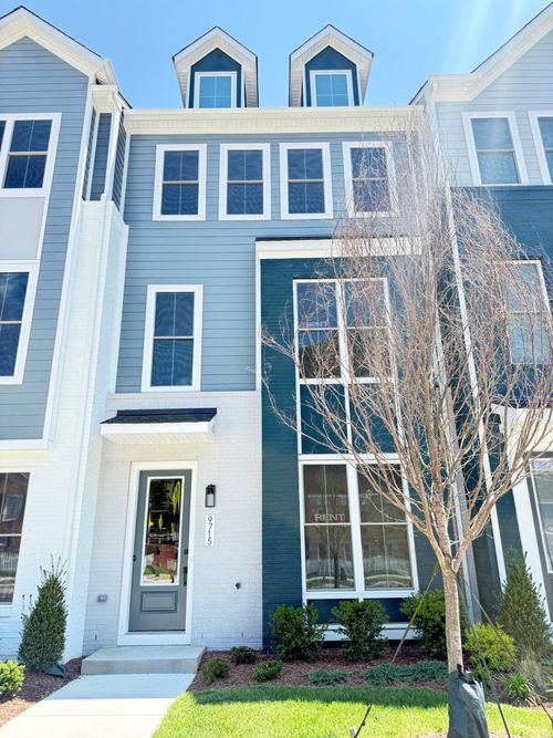 9715 Grant Ave, Manassas, VA, 20110-5934 | Card Image