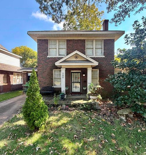 780 N Trezevant St, Memphis, TN, 38112-1723 | Card Image