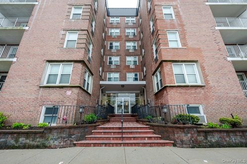 4d-210 E Broadway, Long Beach, NY, 11561-4246 | Card Image