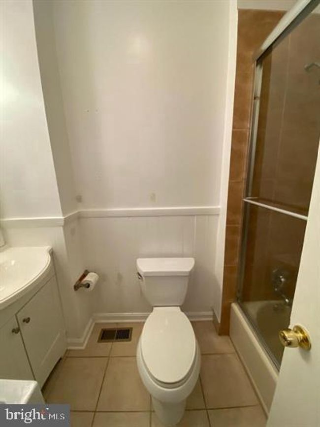APT-1F - 827 S Bond St, Condo with 1 bedrooms, 1 bathrooms and null parking in BALTIMORE MD | Image 13