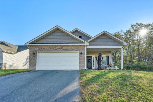 2029 Heys Ln, Vinton, VA, 24179-1170 | Card Image