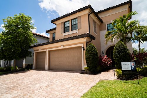 8665 E Baypoint Cir, Parkland, FL, 33076-4839 | Card Image