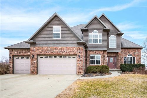 2315 Knollbrook Way, Bloomington, IL, 61705-6305 | Card Image