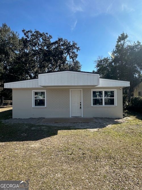 4 E Washington Ave, Lakeland, GA, 31635-6845 | Card Image