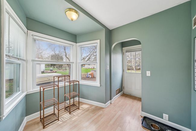 05_interior.jpg | Image 5