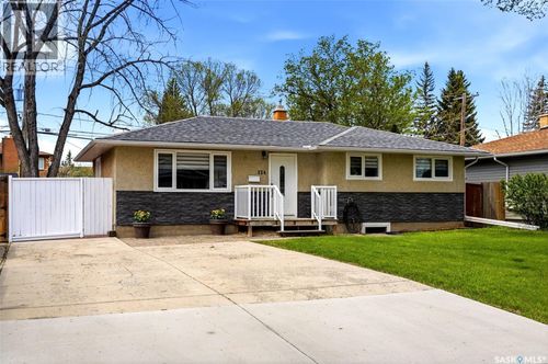 124 Riddell Cres, Regina, SK, S4S5L3 | Card Image