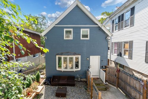 212 High St, Lawrence, MA, 01841-2925 | Card Image