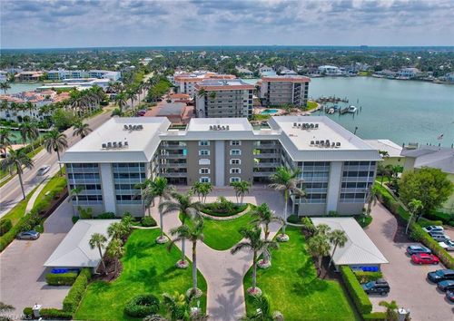 apt-410-2880 Gulf Shore Blvd, NAPLES, FL, 34103-4326 | Card Image