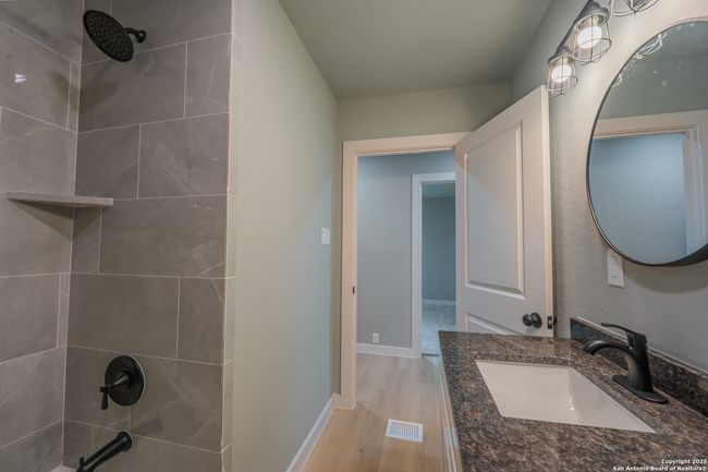 234 Gaiety Ln, House other with 3 bedrooms, 2 bathrooms and null parking in Kirby TX | Image 36