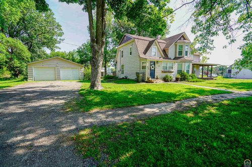 524 3rd St, Whiting, KS, 66552-9524 | Card Image