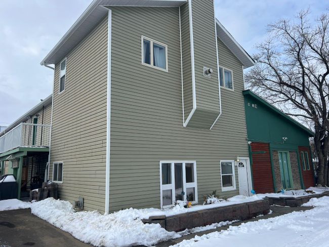 Unit 4 - 360 4 Street W, Home with 1 bedrooms, 1 bathrooms and 1 parking in Drumheller AB | Image 1