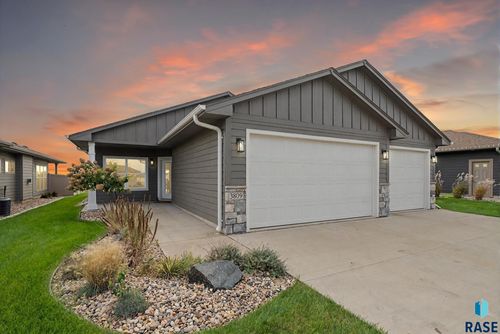 3809 E Prairie Wind St Street, Sioux Falls, SD, 57108 | Card Image