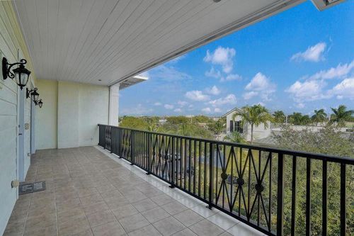 309-3120 E Latitude Cir, Delray Beach, FL, 33483-8062 | Card Image