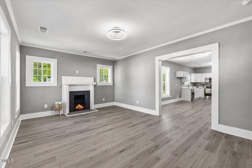 701 Franklin Ave W, Wilson, NC, 27893-3732 | Card Image