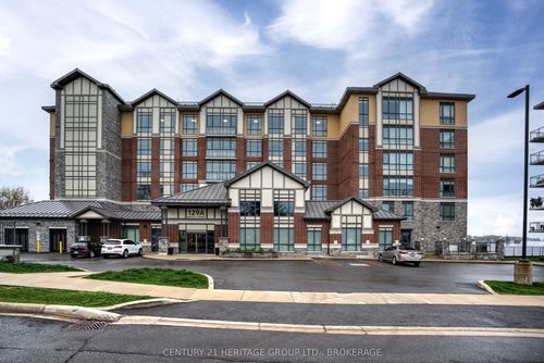 409-129 South St, Gananoque, ON, K7G1A1 | Card Image