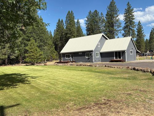 40596 Old School Rd, Fall River Mills, CA, 96028-9729 | Card Image