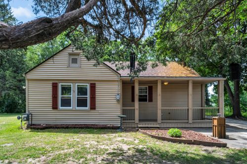 33511 Fairview Ct, Burlington, WI, 53105-9200 | Card Image