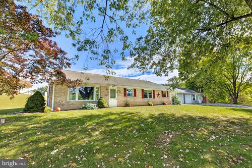 4130 Holly Dr, COLUMBIA, PA, 17512-9668 | Card Image