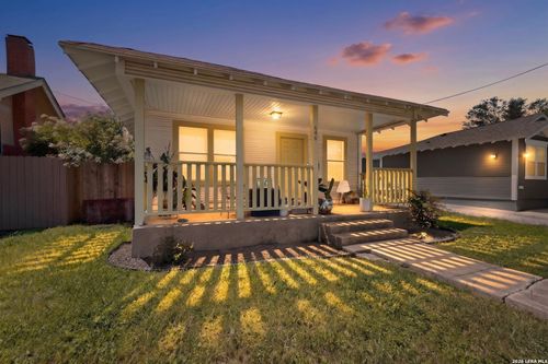 646 Canton, San Antonio, TX, 78202-3105 | Card Image