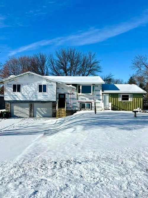 7192 21st Ave Nw, Pennock, MN, 56279-9711 | Card Image