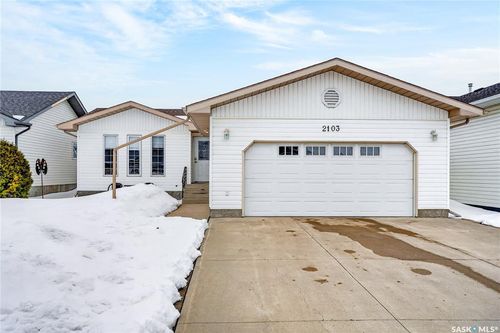 2103 9th Avenue, Humboldt, SK, S0K2A0 | Card Image