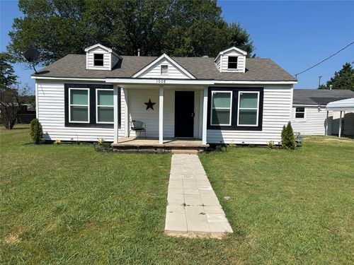 1008 1st Ave, Warner, OK, 74469 | Card Image