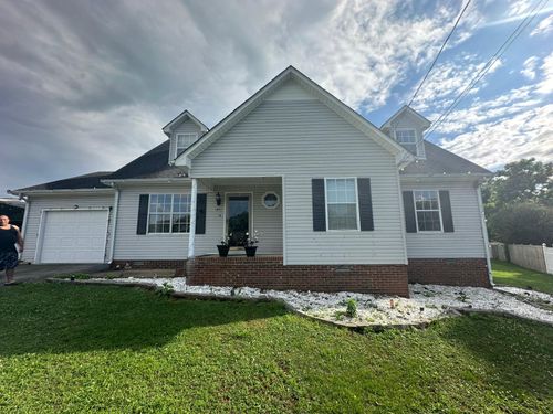 1911 Antietam Cir, Columbia, TN, 38401-6807 | Card Image