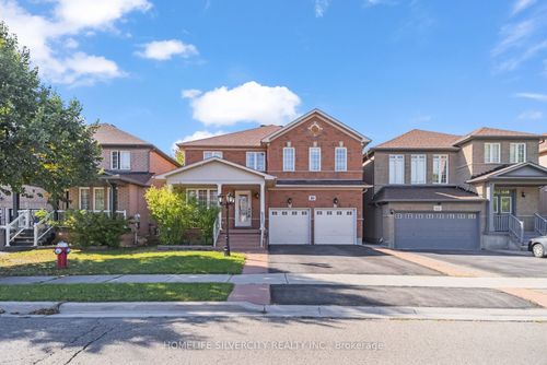 30 Fairhill Ave, Brampton, ON, L7A2E7 | Card Image